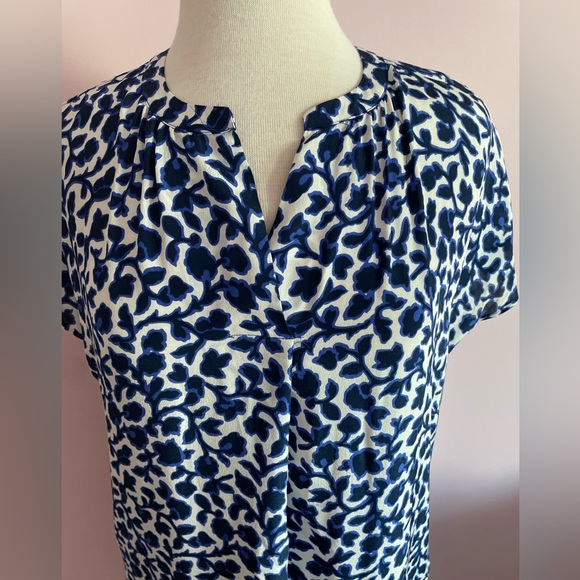 Kenar Silk Dress - Picture 3 of 9